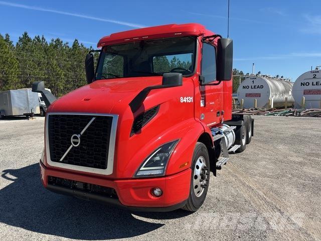 Volvo VNR Седельные тягачи