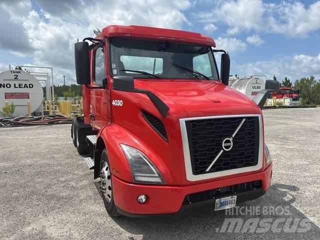 Volvo VNR Седельные тягачи