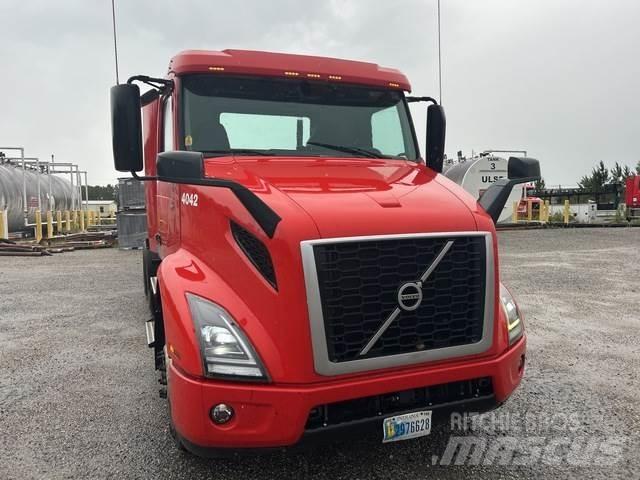 Volvo VNR Седельные тягачи