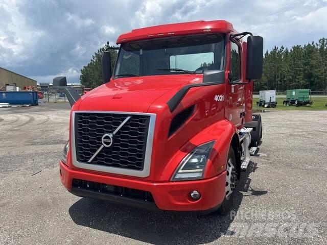 Volvo VNR Седельные тягачи