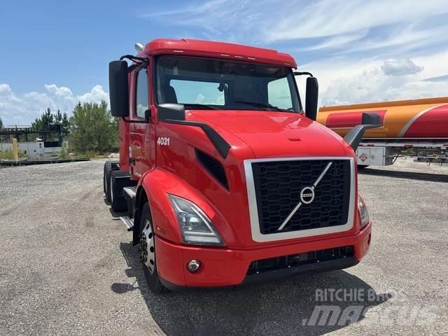 Volvo VNR Седельные тягачи