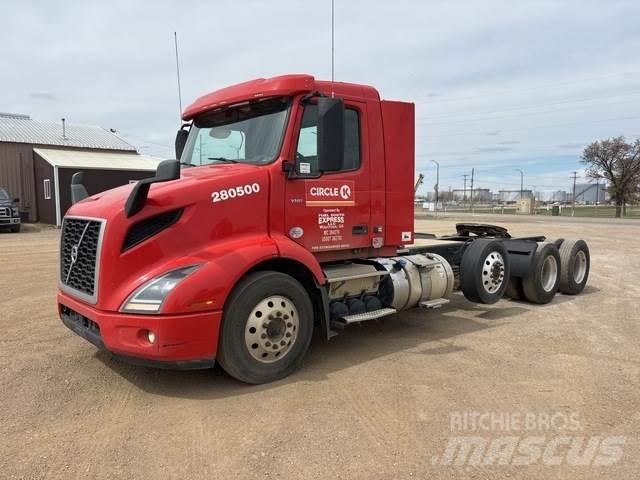 Volvo VNR Седельные тягачи