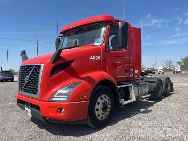 Volvo VNR Седельные тягачи