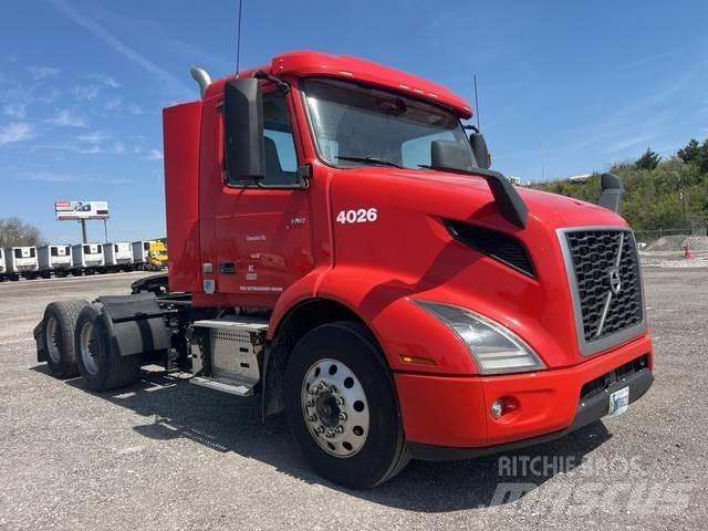 Volvo VNR Седельные тягачи