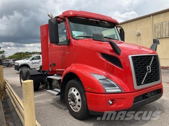 Volvo VNR Седельные тягачи