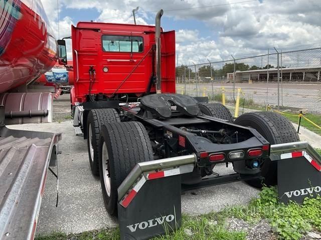 Volvo VNR Седельные тягачи