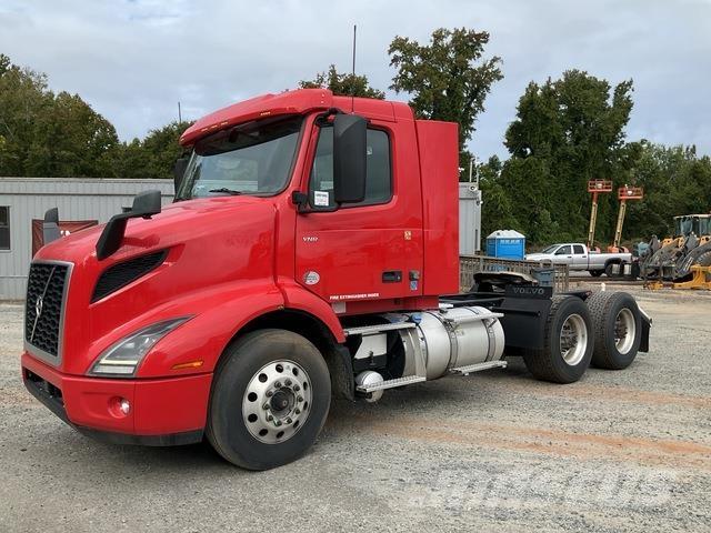 Volvo VNR Седельные тягачи