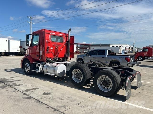 Volvo VNR Седельные тягачи