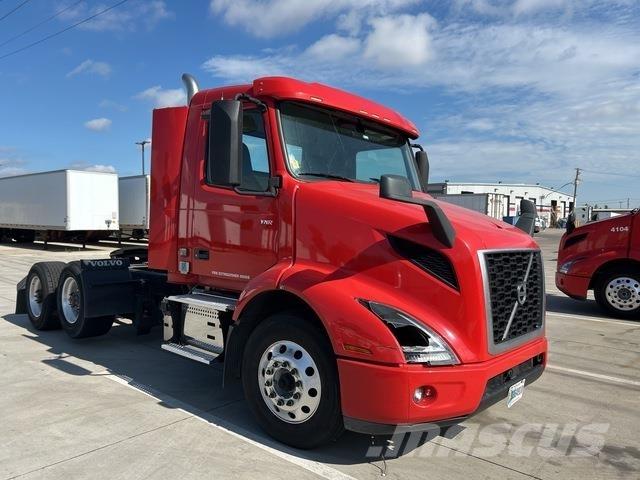 Volvo VNR Седельные тягачи