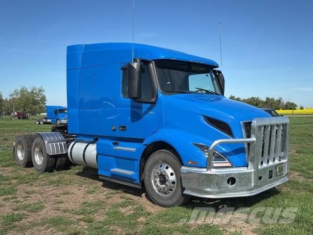 Volvo VNR Седельные тягачи