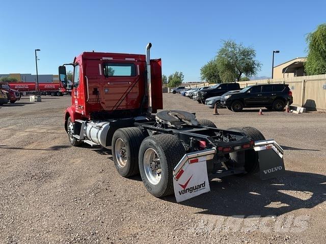 Volvo VNR Седельные тягачи