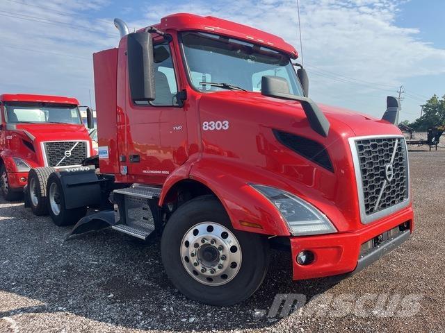 Volvo VNR Седельные тягачи