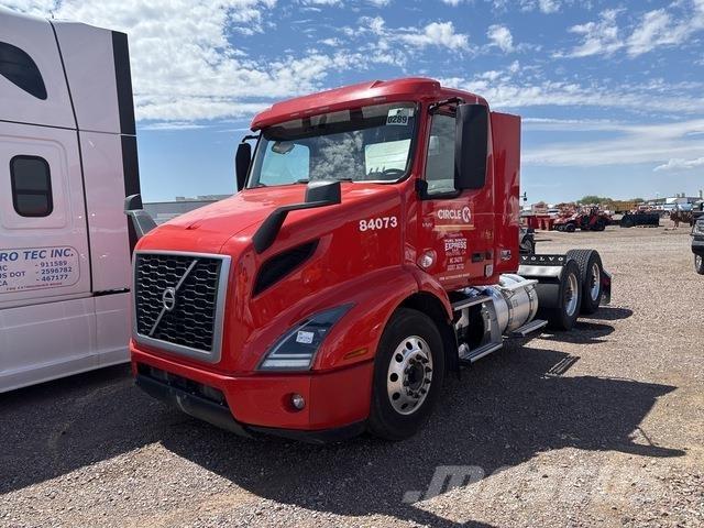 Volvo VNR Седельные тягачи