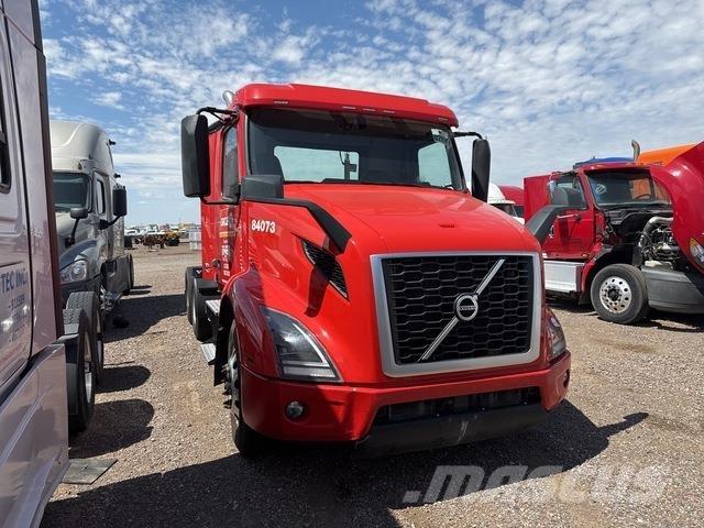 Volvo VNR Седельные тягачи