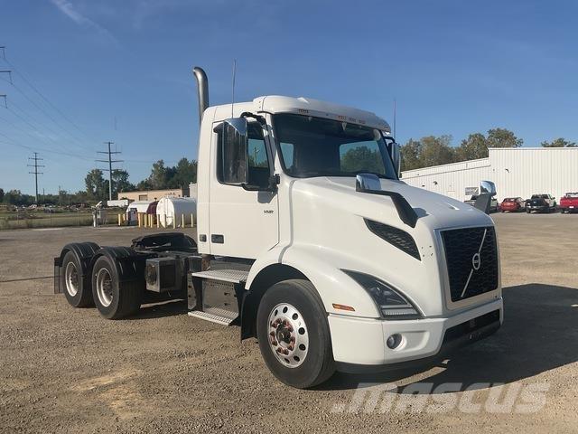 Volvo VNR Седельные тягачи