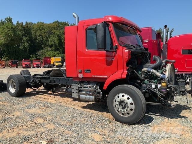 Volvo VNR Седельные тягачи