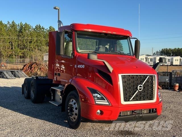 Volvo VNR Седельные тягачи