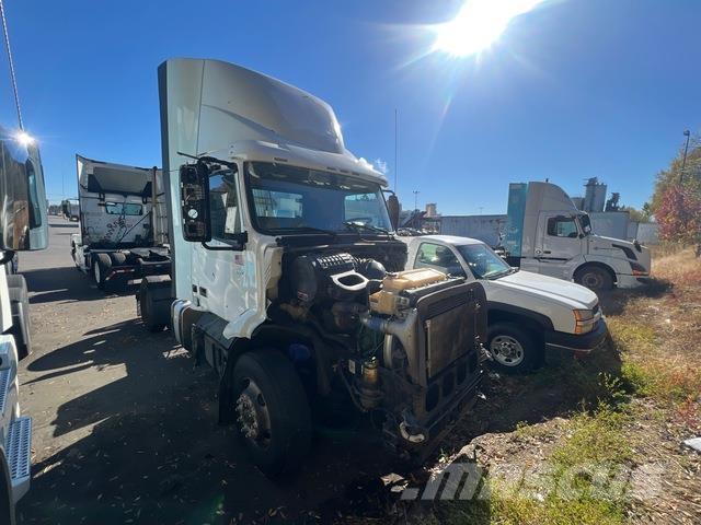 Volvo VNR Седельные тягачи