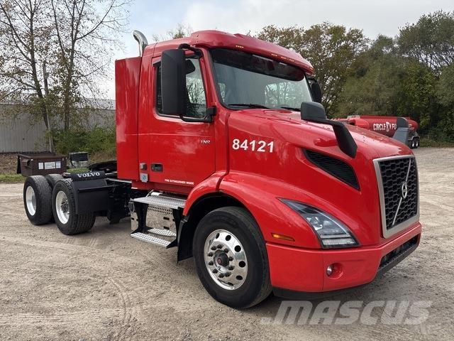 Volvo VNR Седельные тягачи