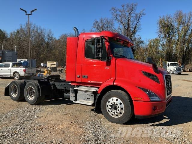 Volvo VNR Седельные тягачи