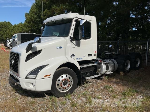 Volvo VNR Седельные тягачи