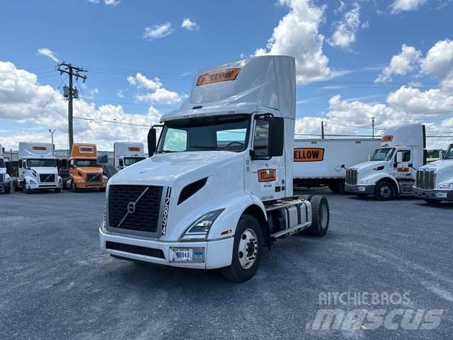 Volvo VNR300 Седельные тягачи