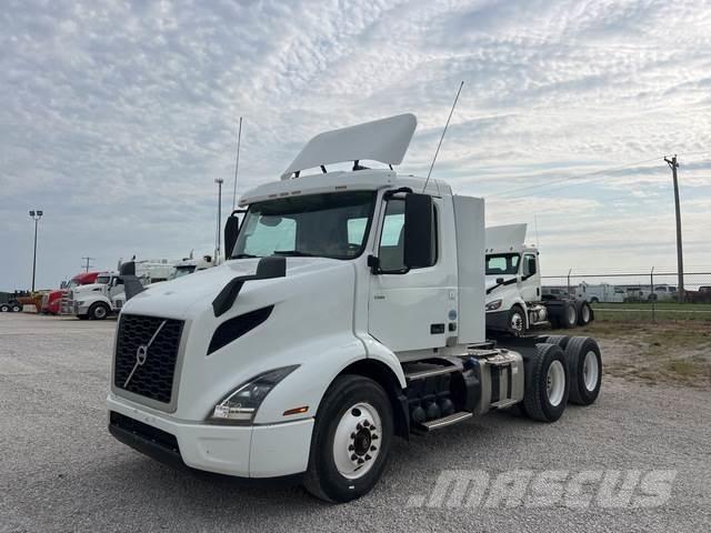 Volvo VNR64300 Седельные тягачи