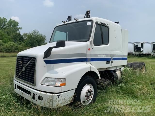 Volvo VNR64T Седельные тягачи