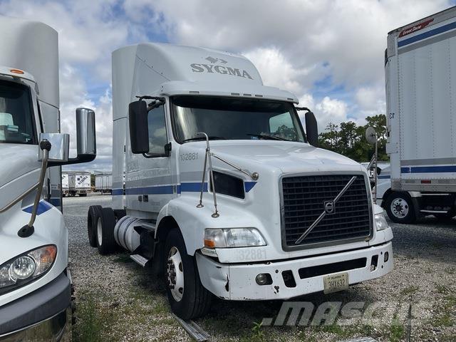 Volvo VNR64T Седельные тягачи