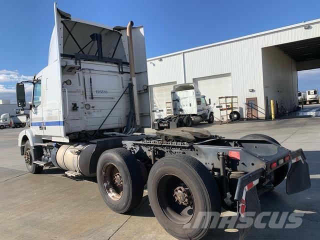 Volvo VNR64T Седельные тягачи