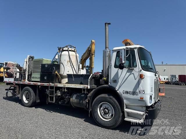 Volvo WX42 Комбинированные дорожные машины