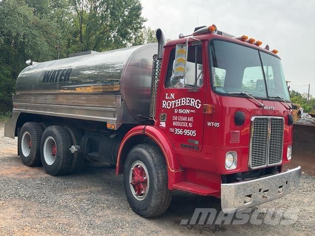 White  Поливочные машины