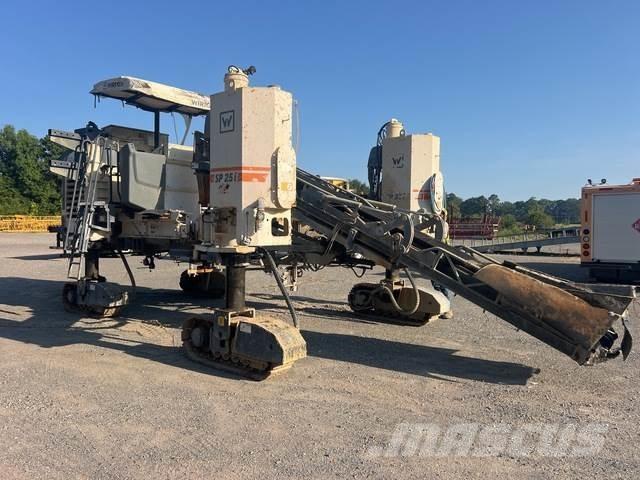 Wirtgen SP25i Бетоноукладчики