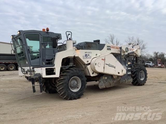 Wirtgen WR2000 Уплотнители грунта