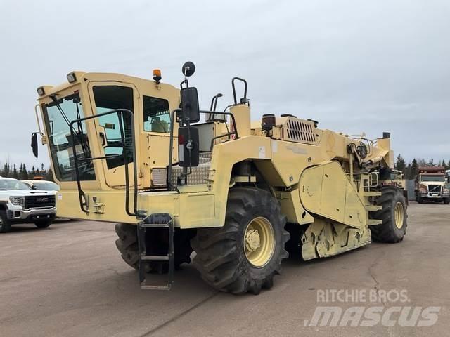 Wirtgen WR2400 Уплотнители грунта