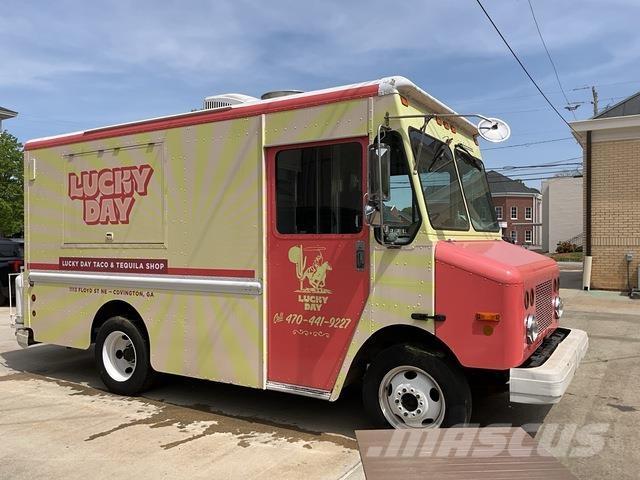 Workhorse P42 Грузовики для доставки напитков