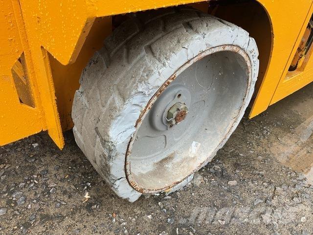 XCMG GTJZ0808 Ножничные подъемники