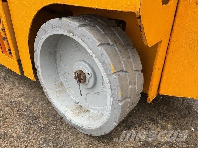 XCMG GTJZ0808 Ножничные подъемники