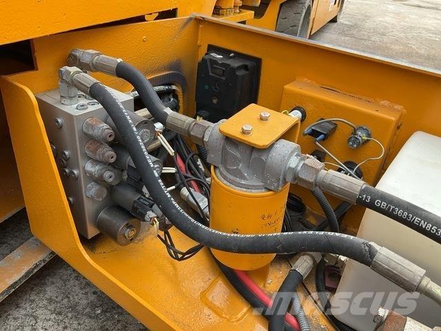XCMG GTJZ1012 Ножничные подъемники