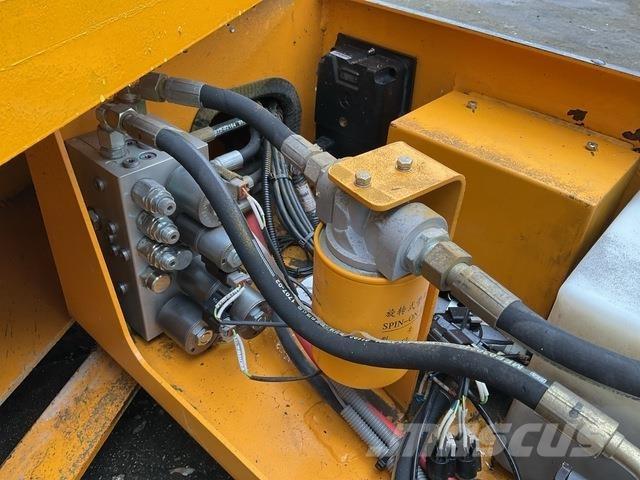 XCMG GTJZ1012 Ножничные подъемники