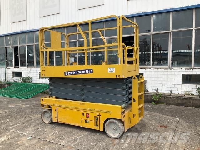 XCMG GTJZ1012 Ножничные подъемники