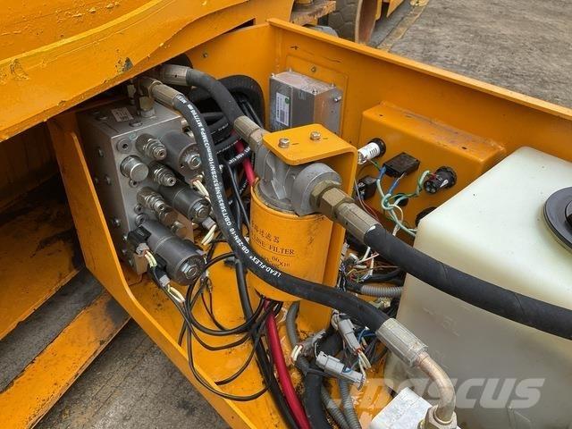 XCMG GTJZ1212 Ножничные подъемники