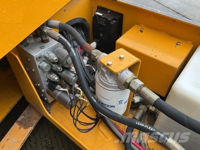 XCMG GTJZ1212 Ножничные подъемники