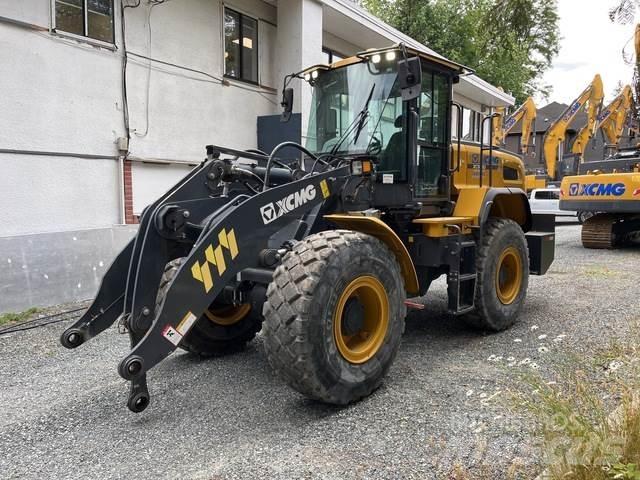 XCMG XC938U Фронтальные погрузчики