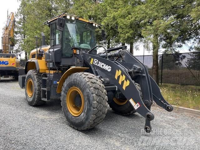 XCMG XC938U Фронтальные погрузчики