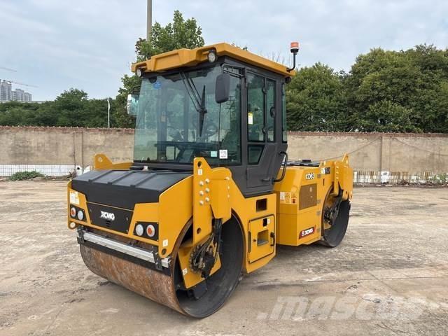 XCMG XD83 Катки тротуарные