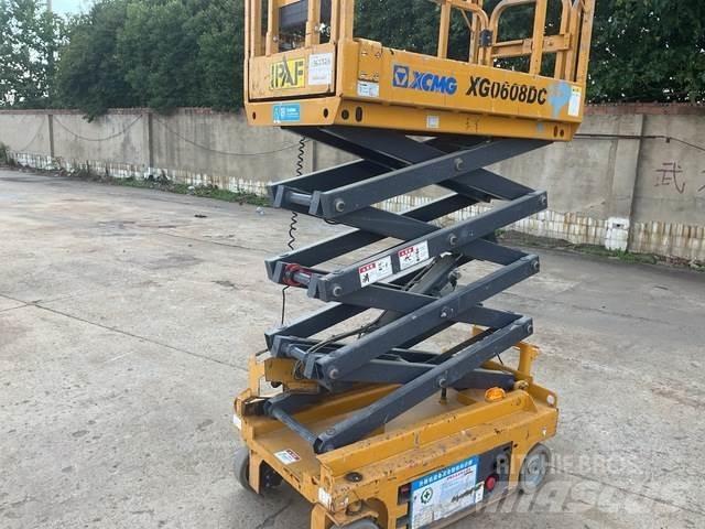XCMG XG0608DC Ножничные подъемники