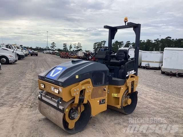 XCMG XMR303S Катки тротуарные