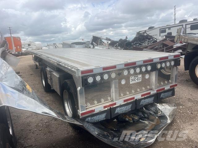 Xtreme  Прицепы-платформы/боковая разгрузка