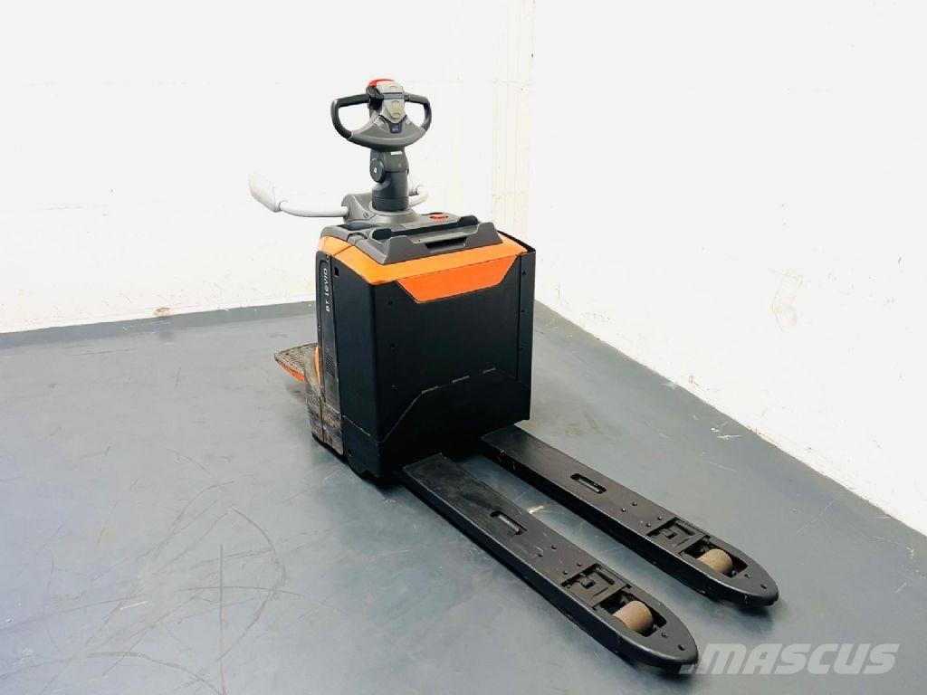 BT LPE 200 Ручные электрические тележки